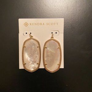 Kendra Scott Danielle Earrings in Ivory Pearl